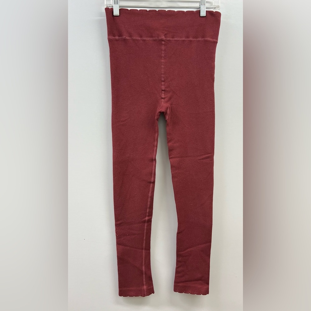 Anthropologie ribbed scalloped hem leggings